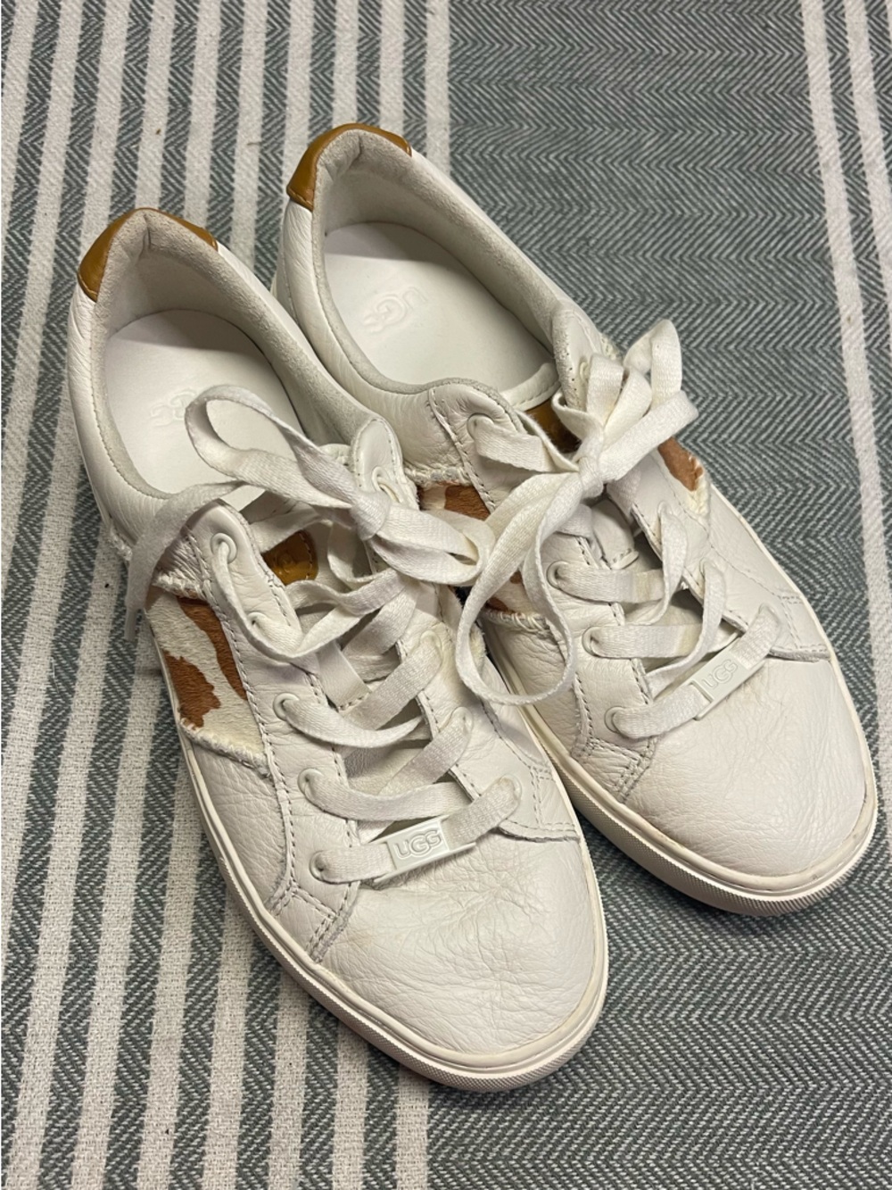 UGG Dinale Cow Print White Leather Low-Top Sneakers‎